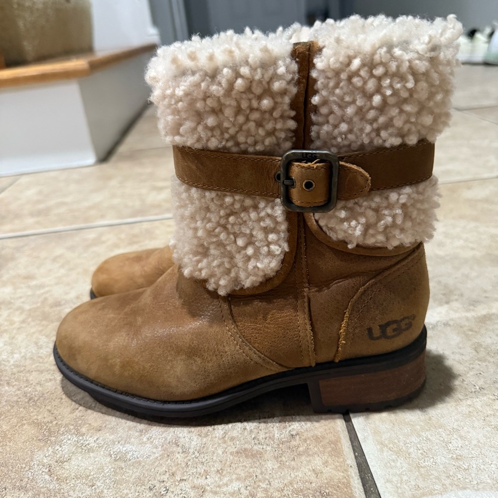 UGG Blayre II leather shearling lined boots